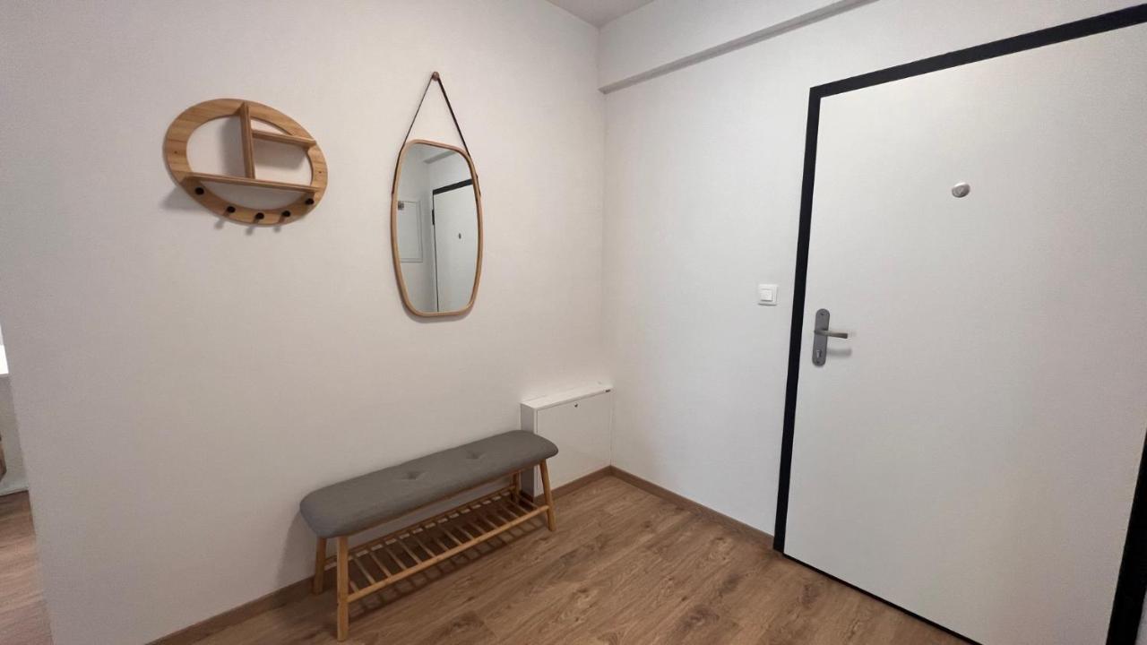 2 Room Apartment Rovinka, 204 Dış mekan fotoğraf