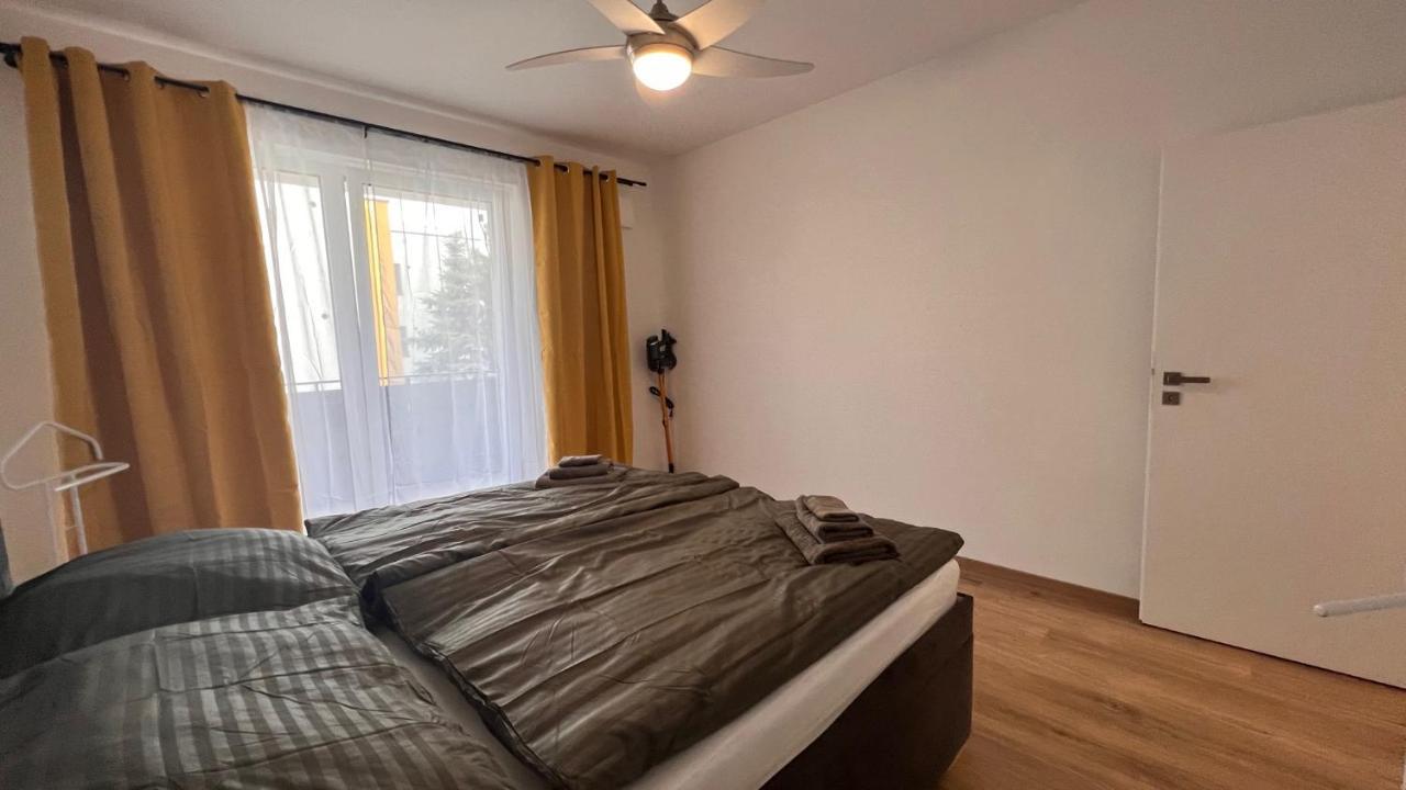 2 Room Apartment Rovinka, 204 Dış mekan fotoğraf